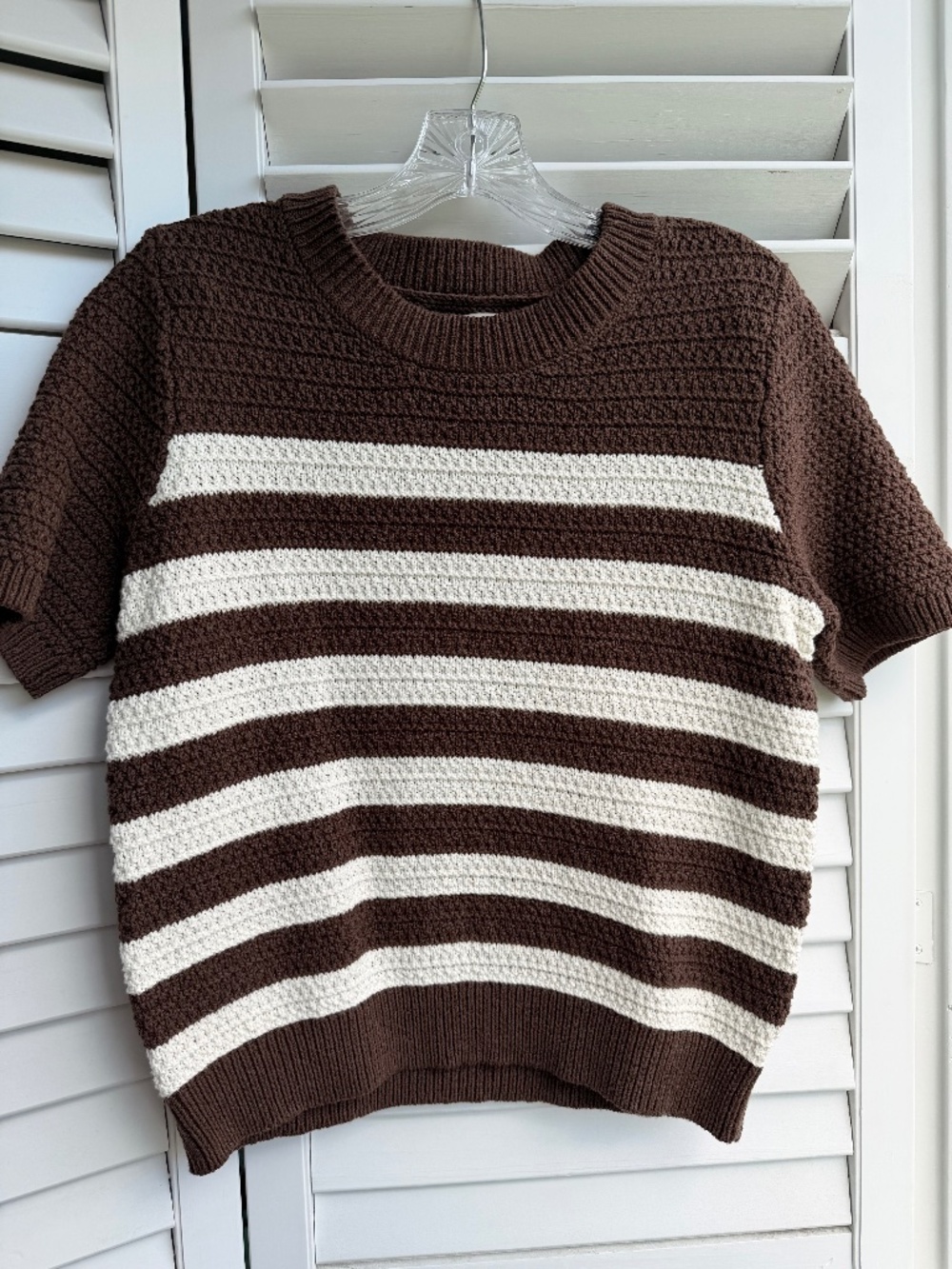 Loft brown and white striped short sleeve sweater in medium